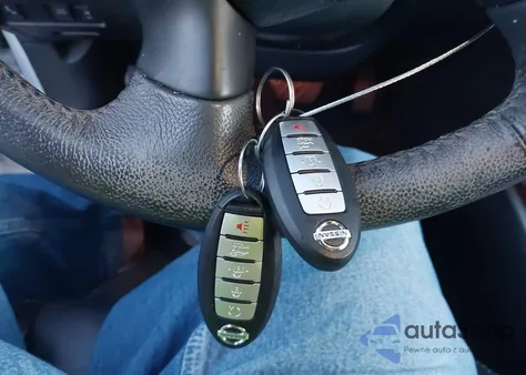 2017 Nissan Pathfinder Platinum из США, поврежденный, VIN 5N1DR2MM9HC627298